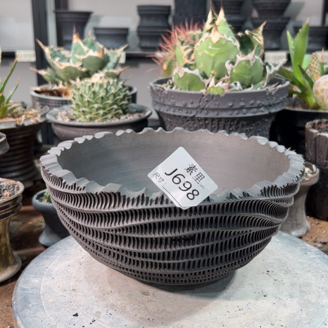 景德镇素里手工内口20高10.5瑕疵