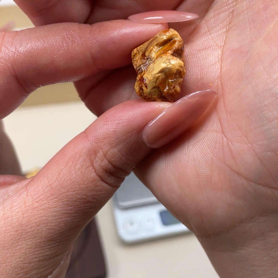 一***河定制琥珀未镶嵌天然蜜蜡原石