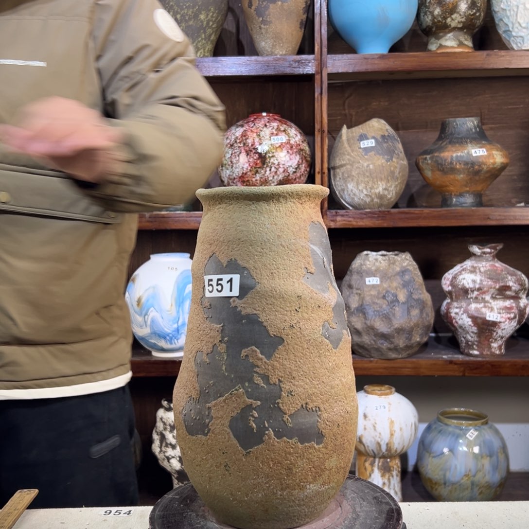 摆件551华庭街上釉彩金刚好