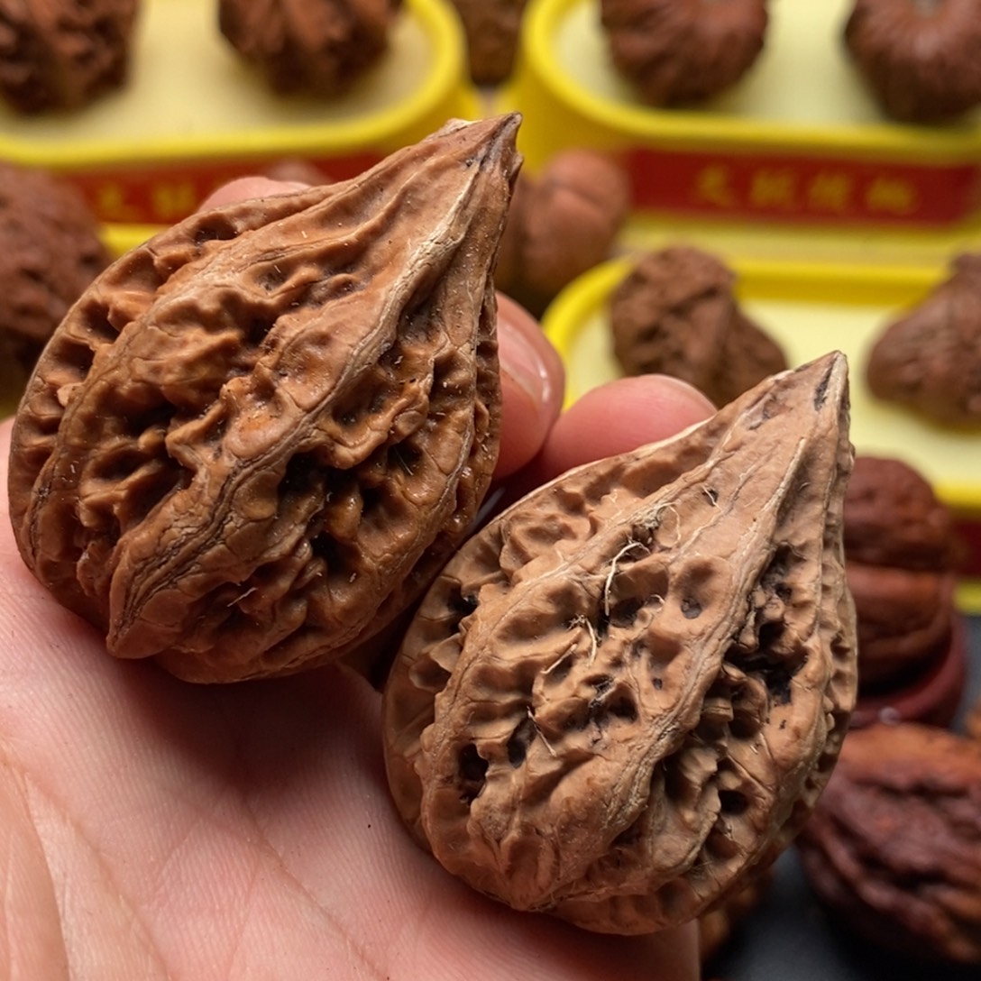 文玩核桃吊坠小涵28