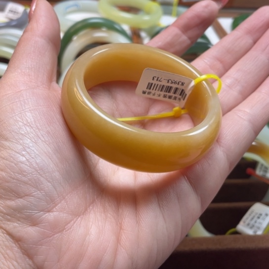 【闪购商品】和田玉手镯未镶嵌51.5