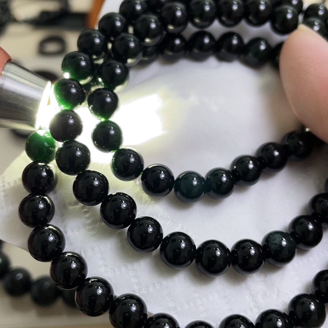 翡翠未镶嵌颈饰翡翠8