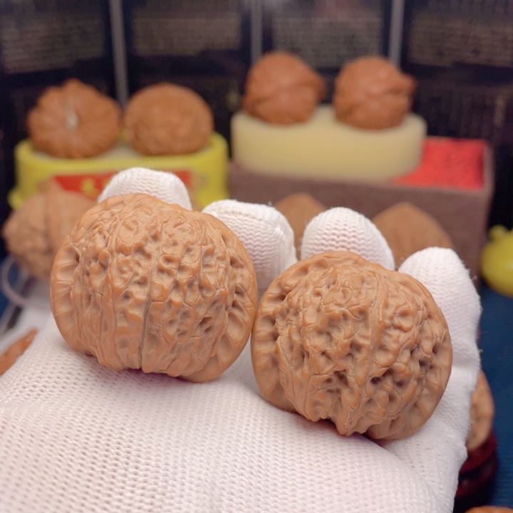 吊坠文玩核桃36血麒麟狮子头