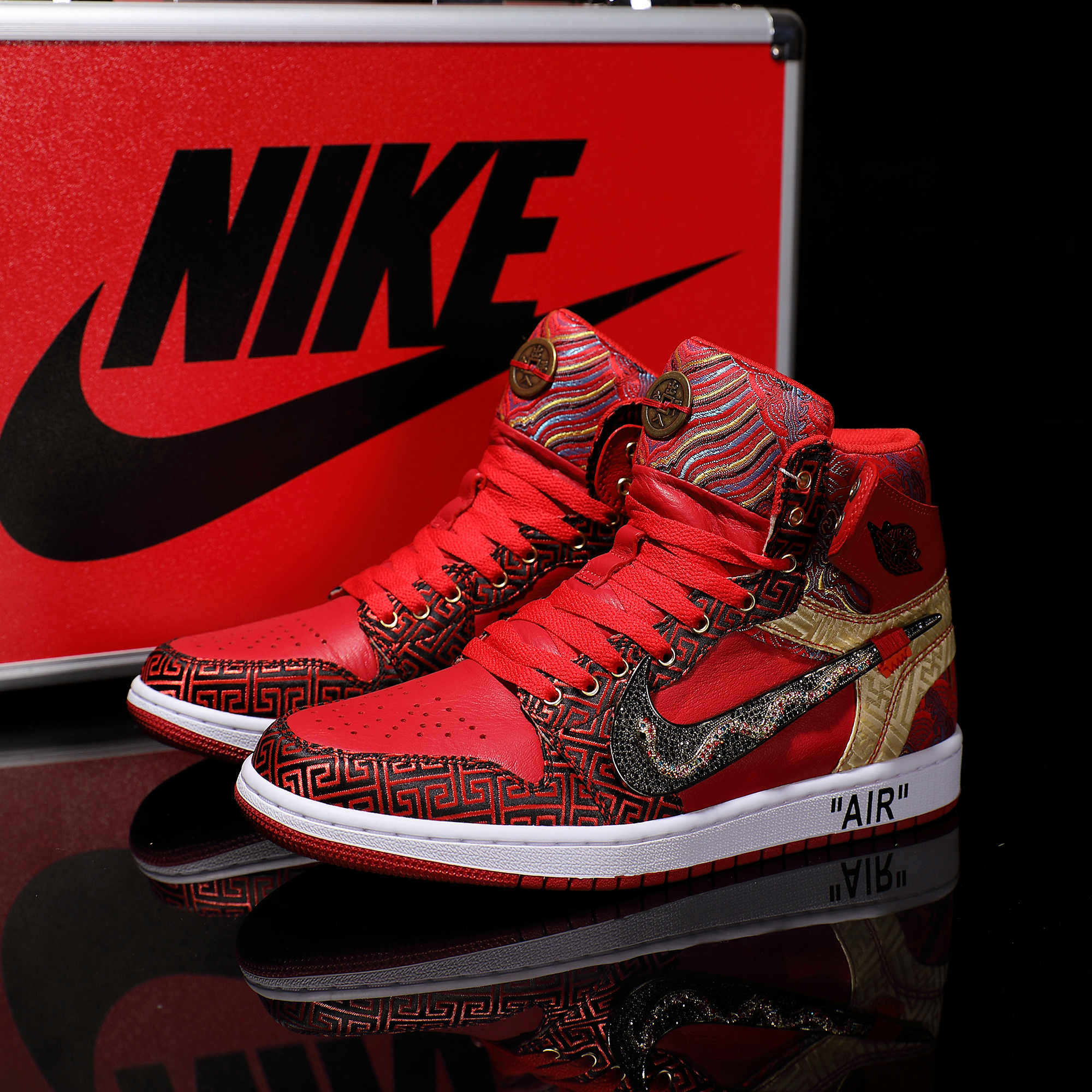 NIKE/耐克定制球鞋Air Jordan1白红 国风刺绣牛皮时尚百搭潮鞋