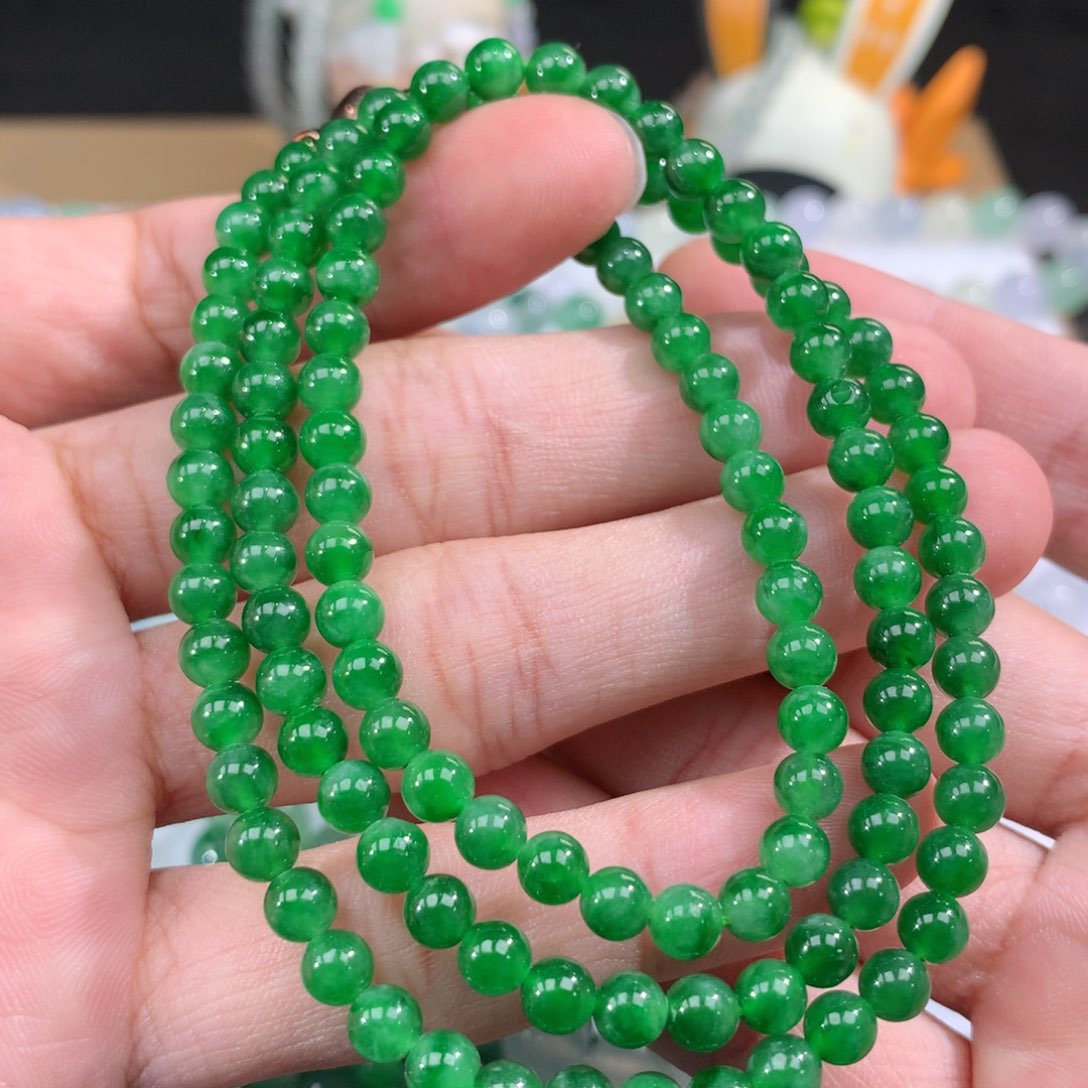 翡翠手链未镶嵌大**、翡翠