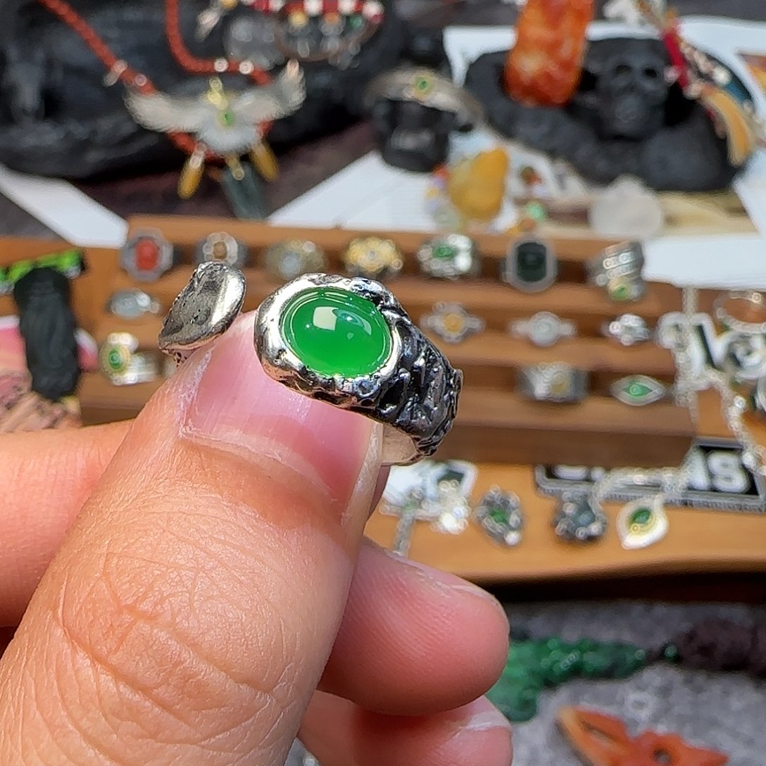 M****翡翠银S925镶嵌戒指