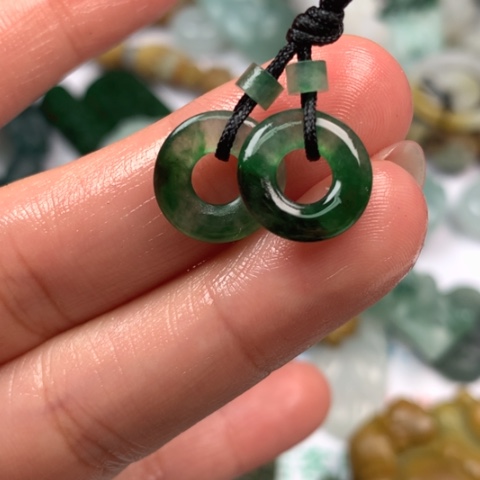 定制翡翠未镶嵌翡翠