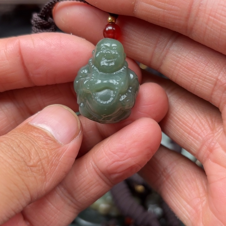 和田玉吊坠未镶嵌