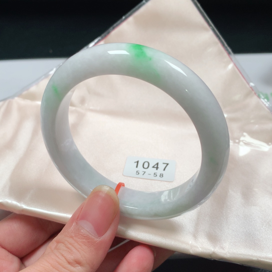 翡翠手镯未镶嵌编号1047