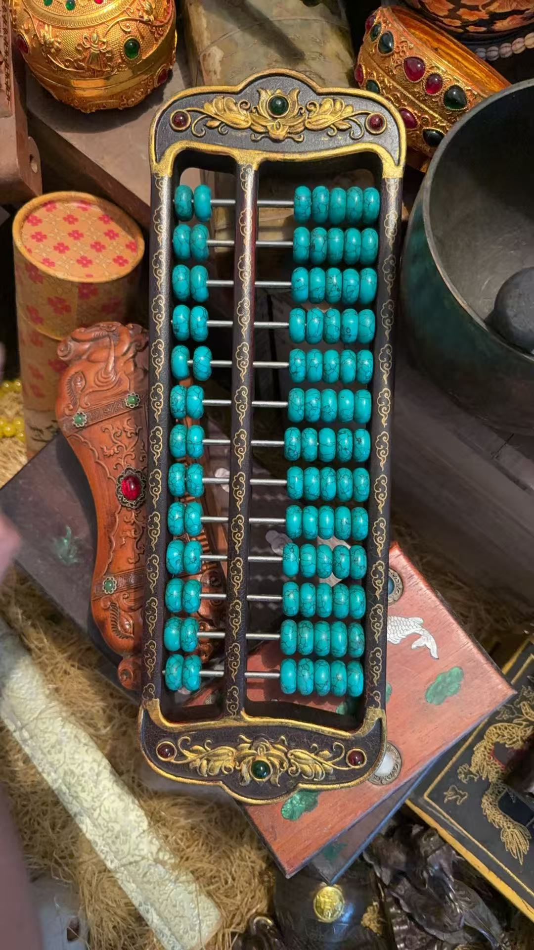 1个深色炉子摆件链接3号