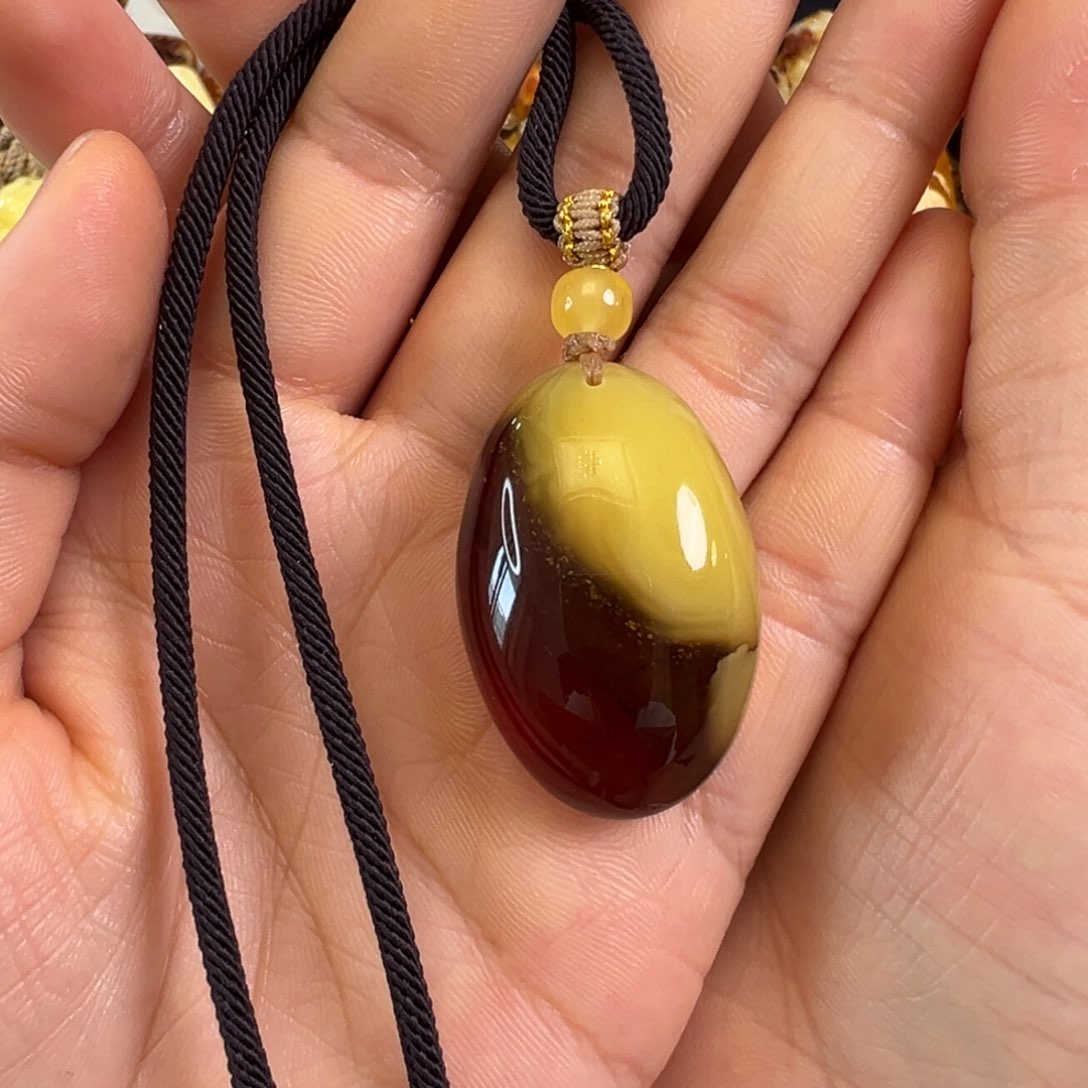 蜜蜡裸石未镶嵌琥珀