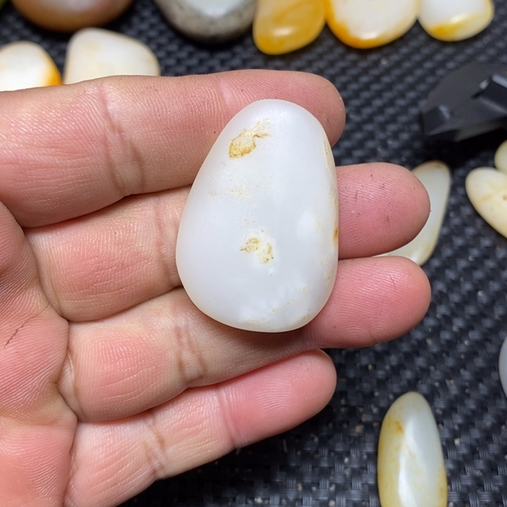 和田玉（白玉）珠宝奇石未镶嵌
