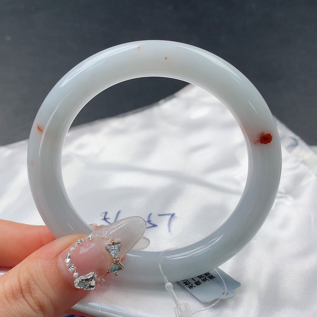 翡翠手镯未镶嵌022圆55.8