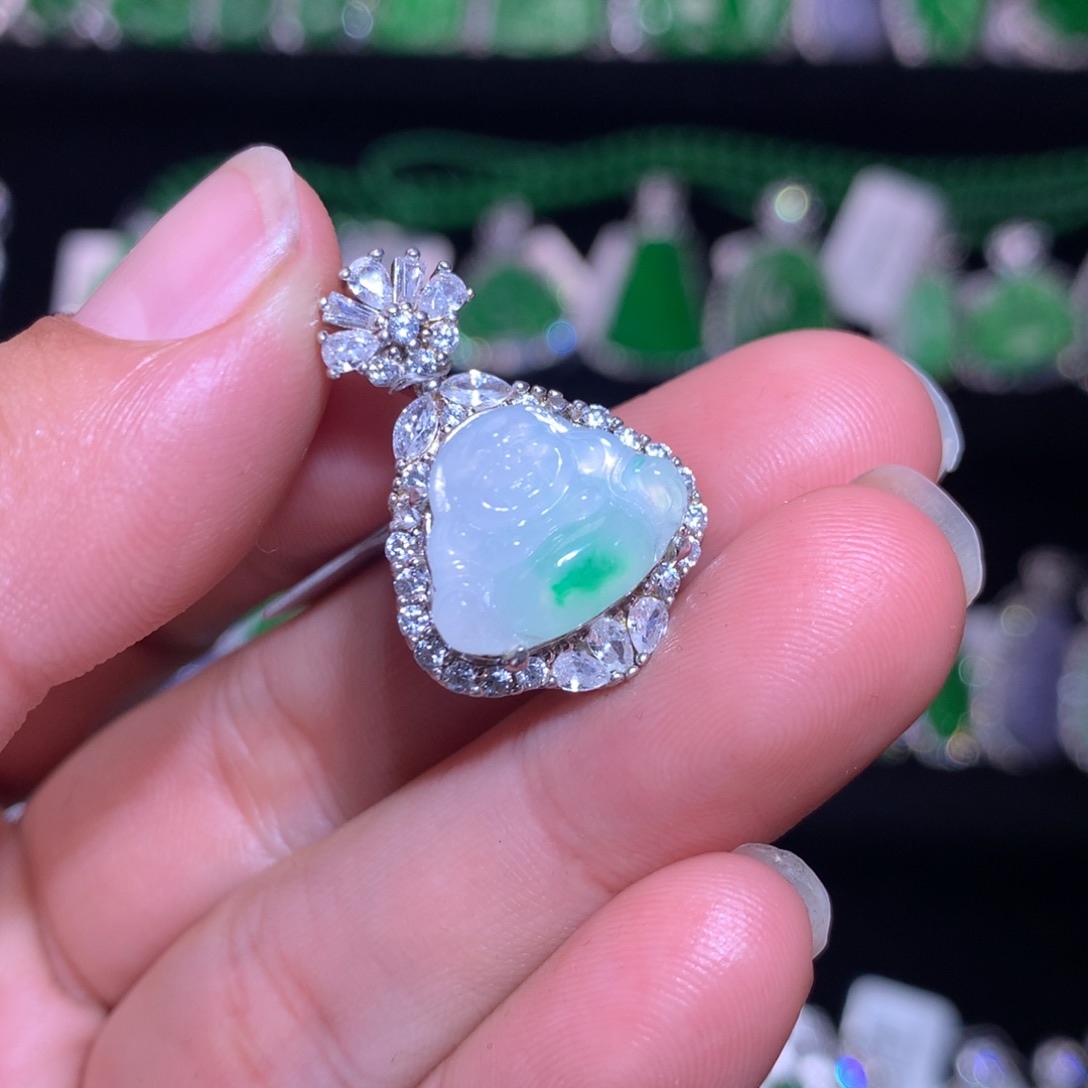 【闪购商品】颈饰银S925镶嵌翡翠天然翡翠