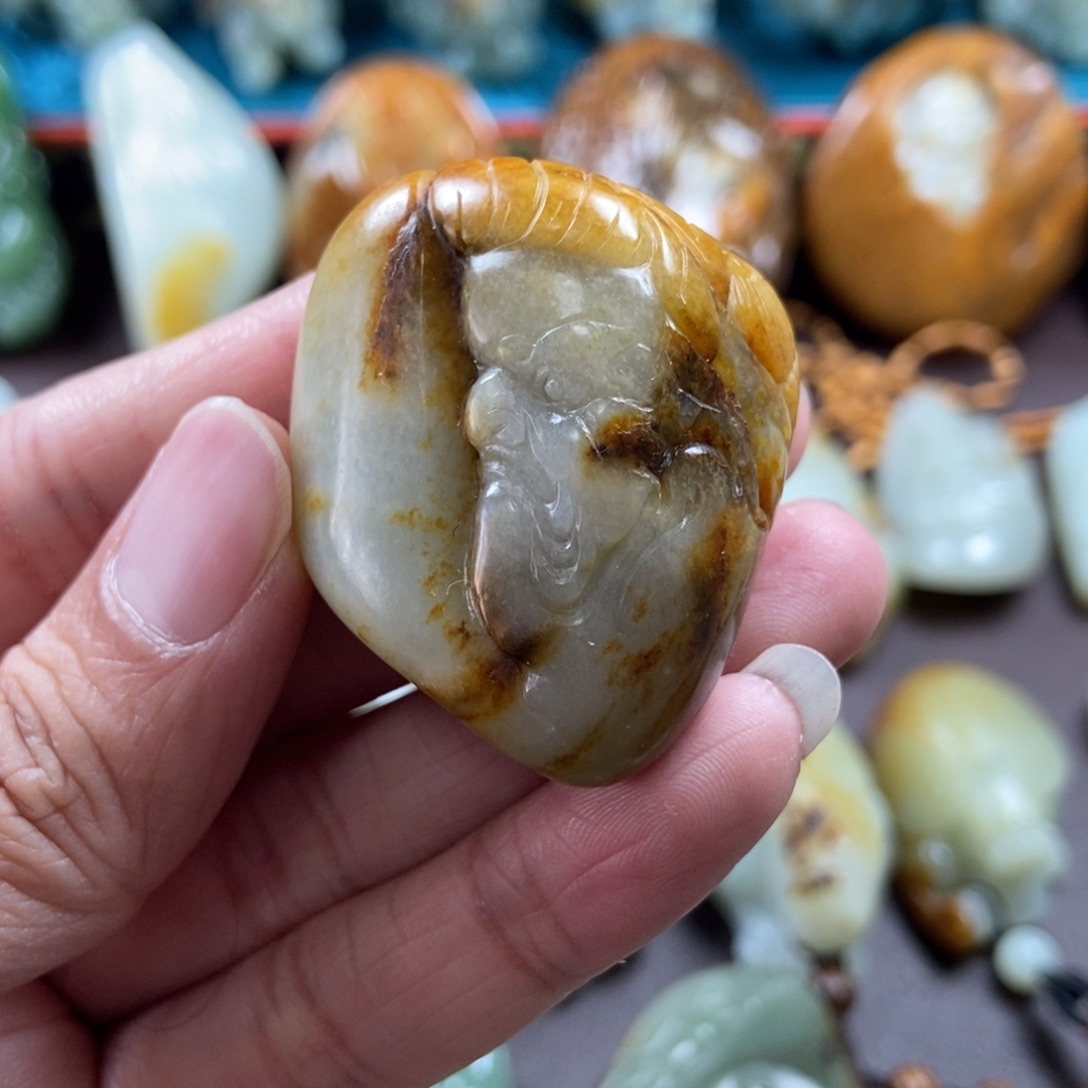 和田玉未镶嵌挂件