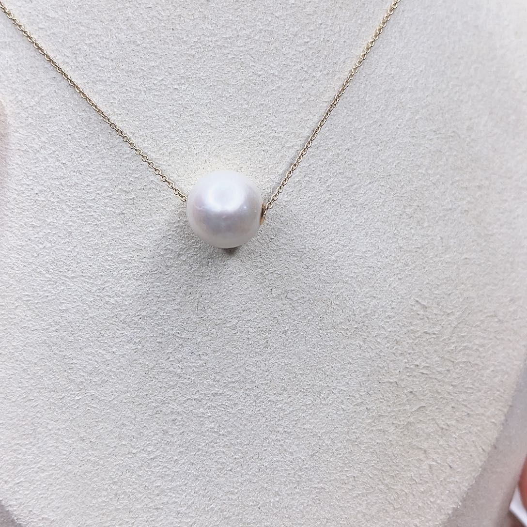 淡水珍珠18K金镶嵌吊坠(赠链)