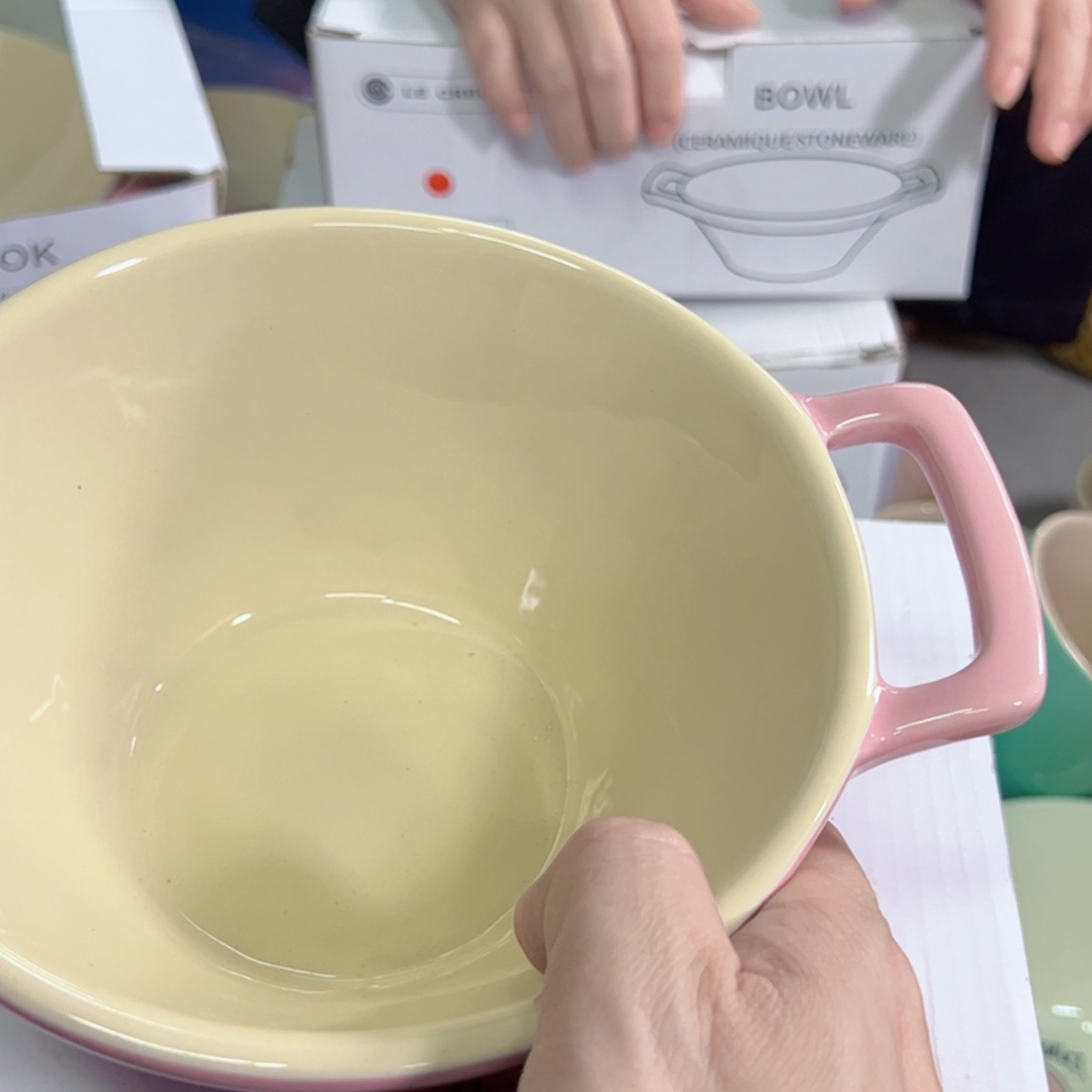 陶瓷粉色双耳面碗