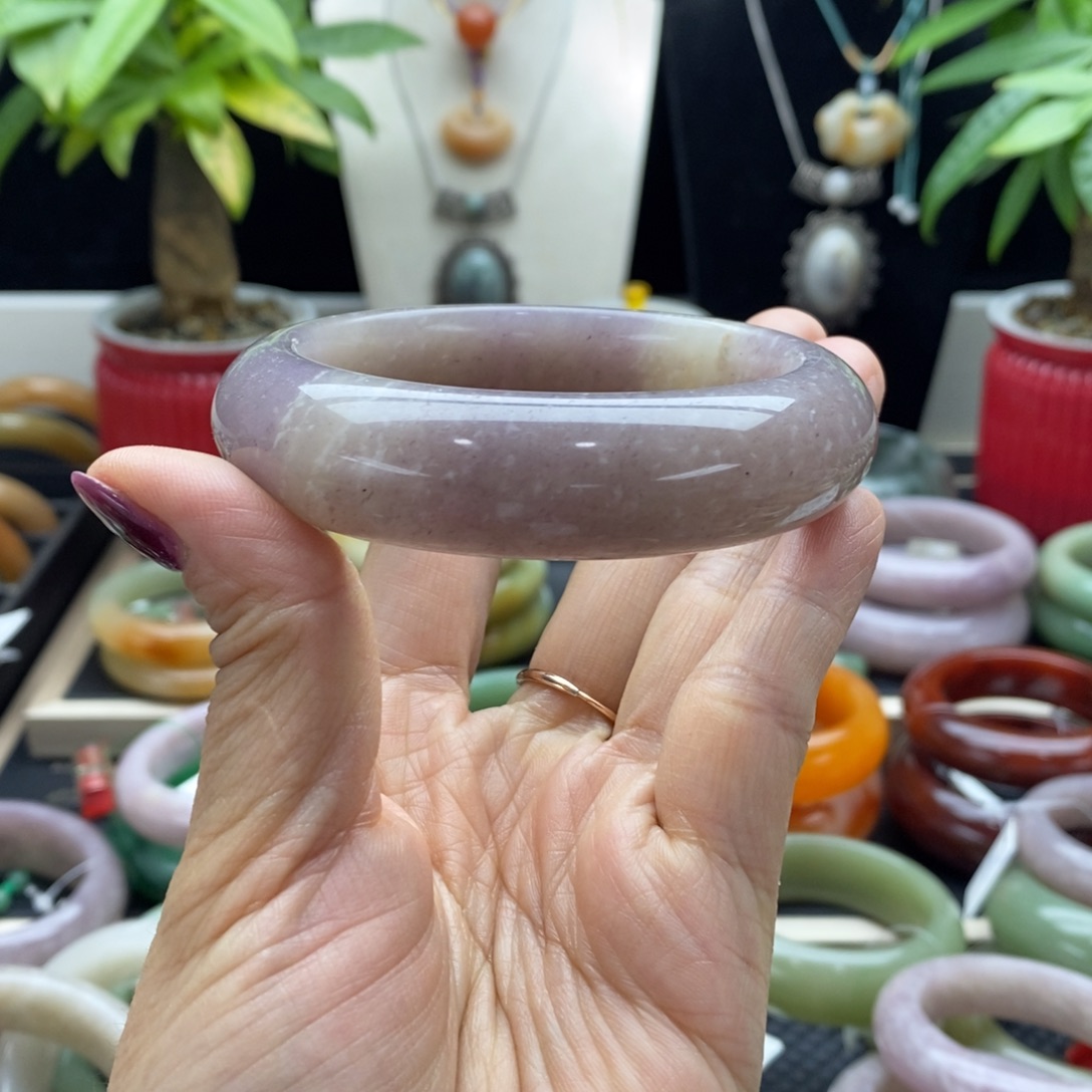 石英质玉未镶嵌手镯