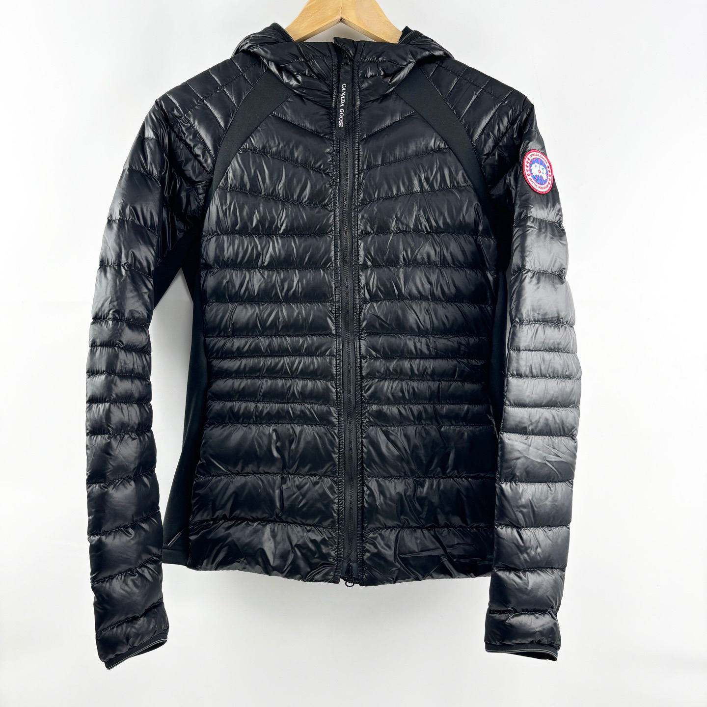99新 CANADA GOOSE S码 加拿大鹅 黑色连帽羽绒服 lm4538