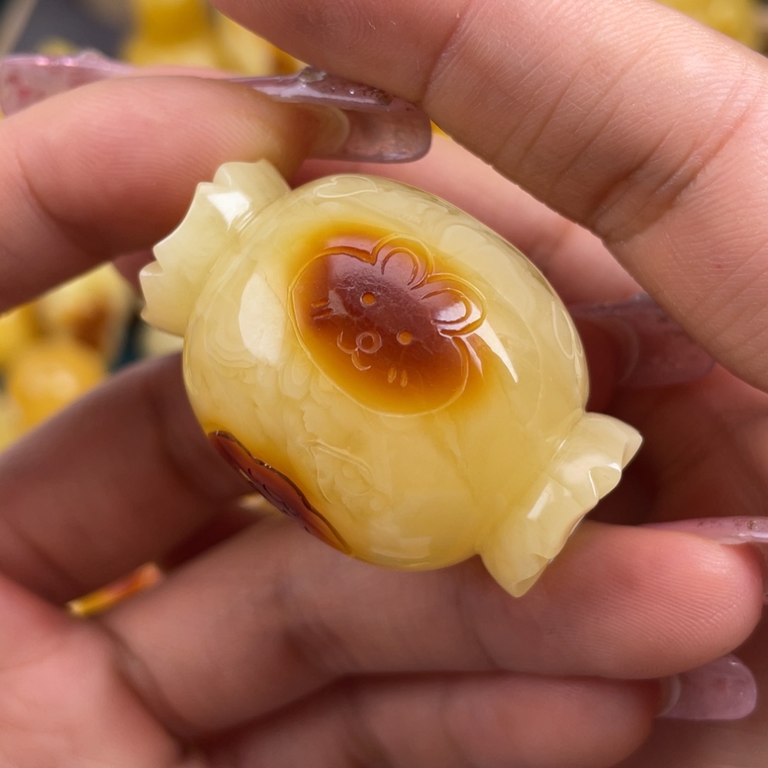 琥珀裸石未镶嵌蜜蜡