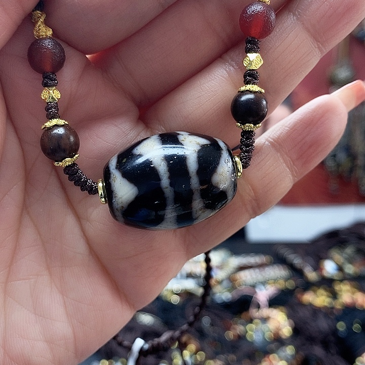 玛瑙/玉髓颈饰合金