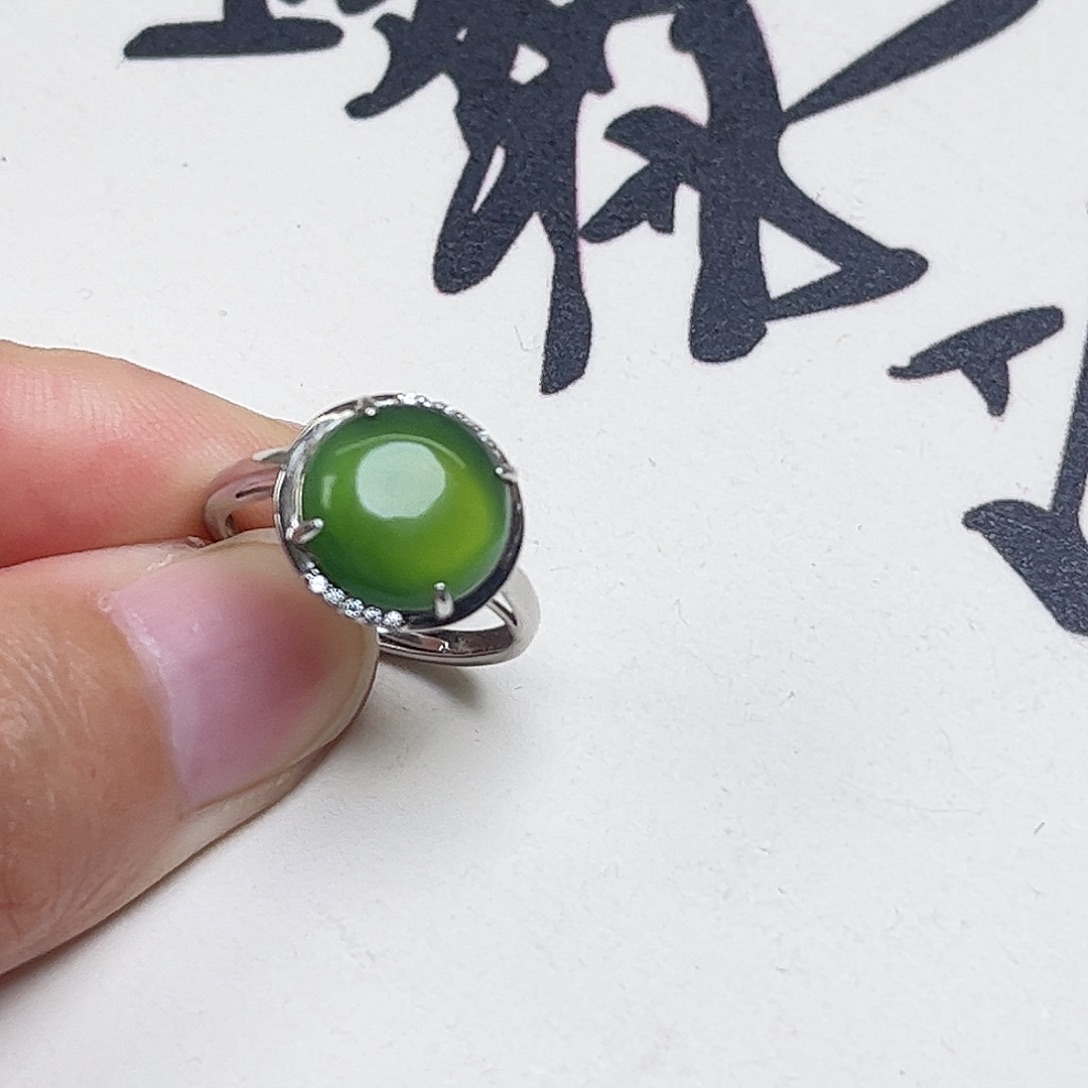 闹***享和田玉银S925镶嵌戒指