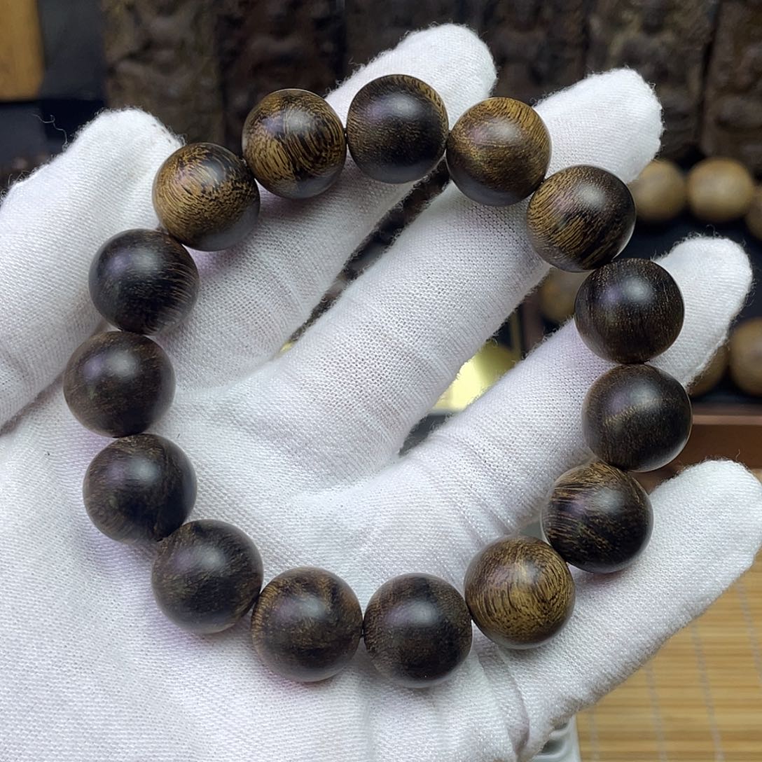 半***田沉香手串越南白奇…………