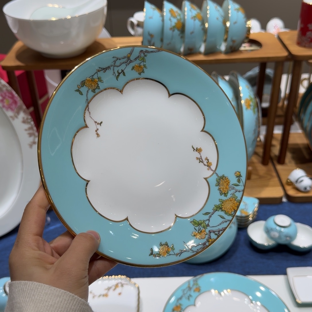 王***琳陶瓷福利205mm高脚骨碟