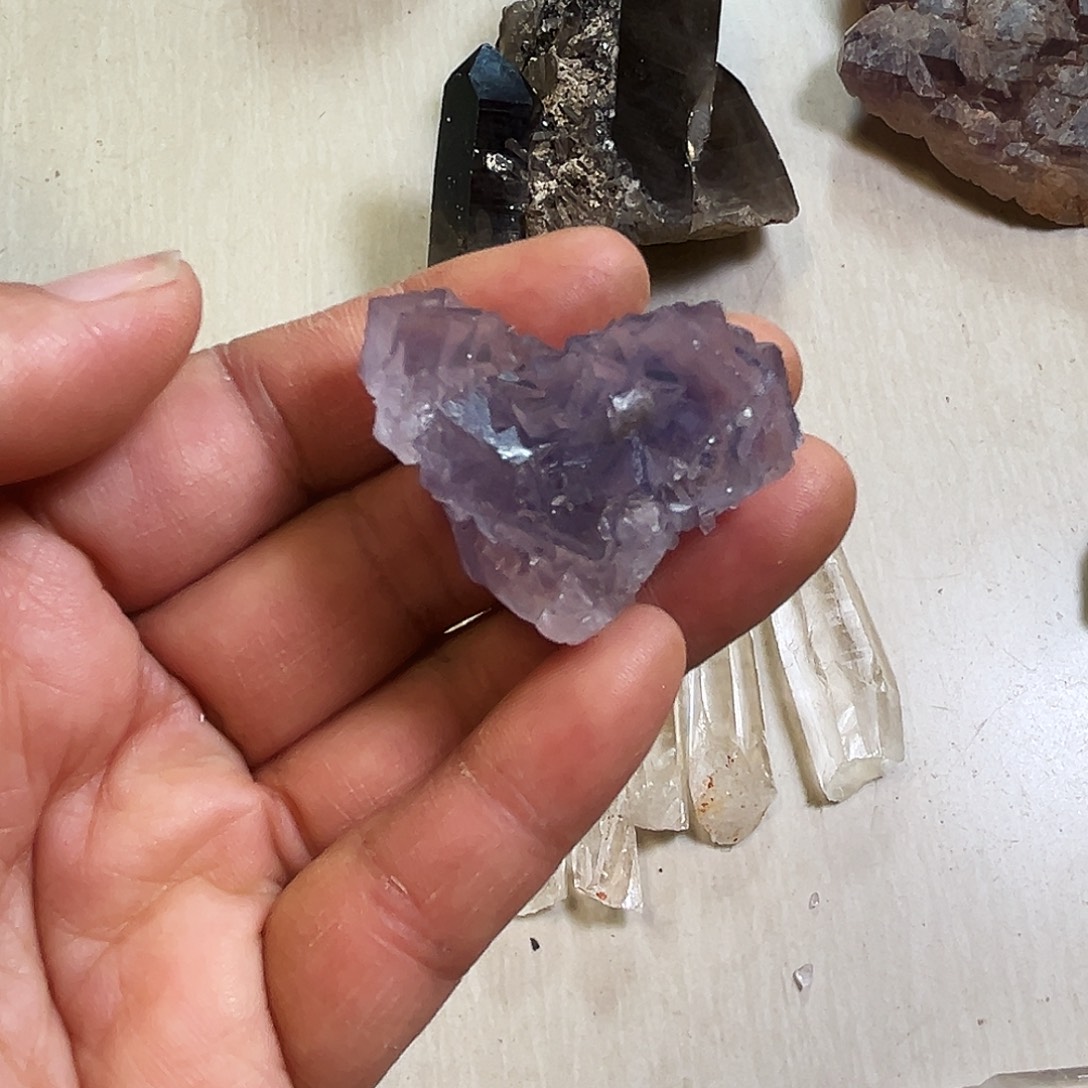 知****未镶嵌珠宝半成品水晶