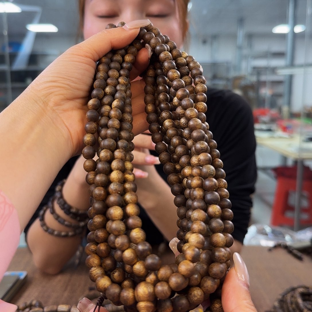 沉香手串多样性发货1条香妃99823