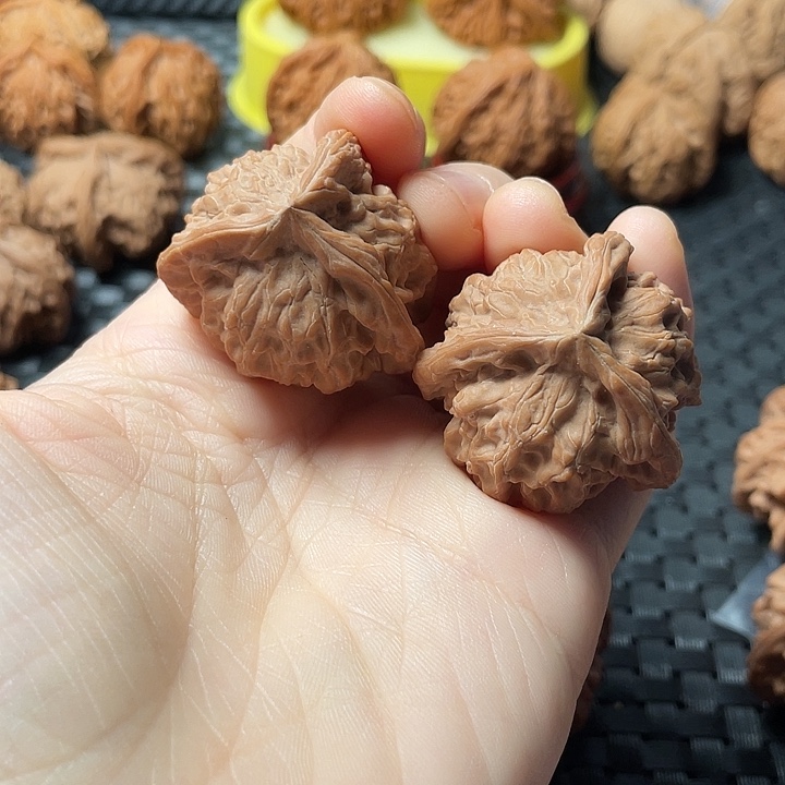 文玩核桃把件35盘山