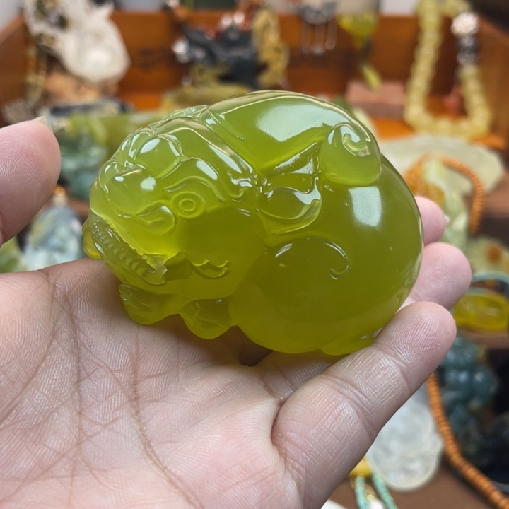 蛇纹石玉未镶嵌吊坠