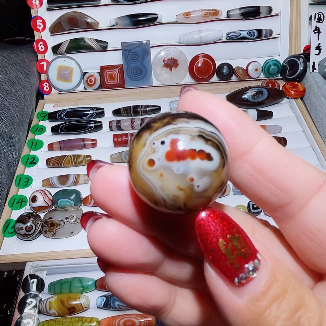 玛瑙/玉髓颈饰未镶嵌