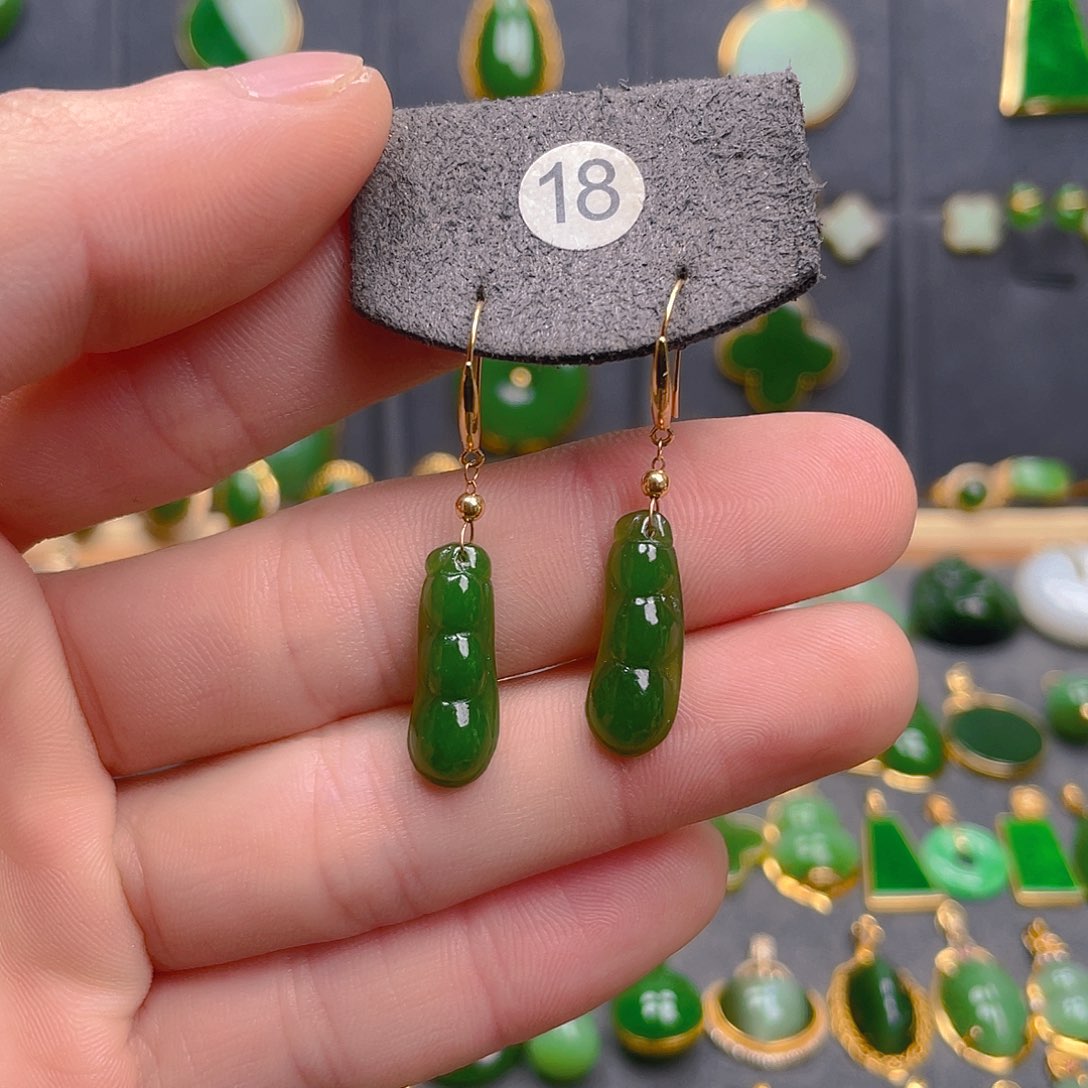 和田玉（碧玉）18K金镶嵌耳饰18