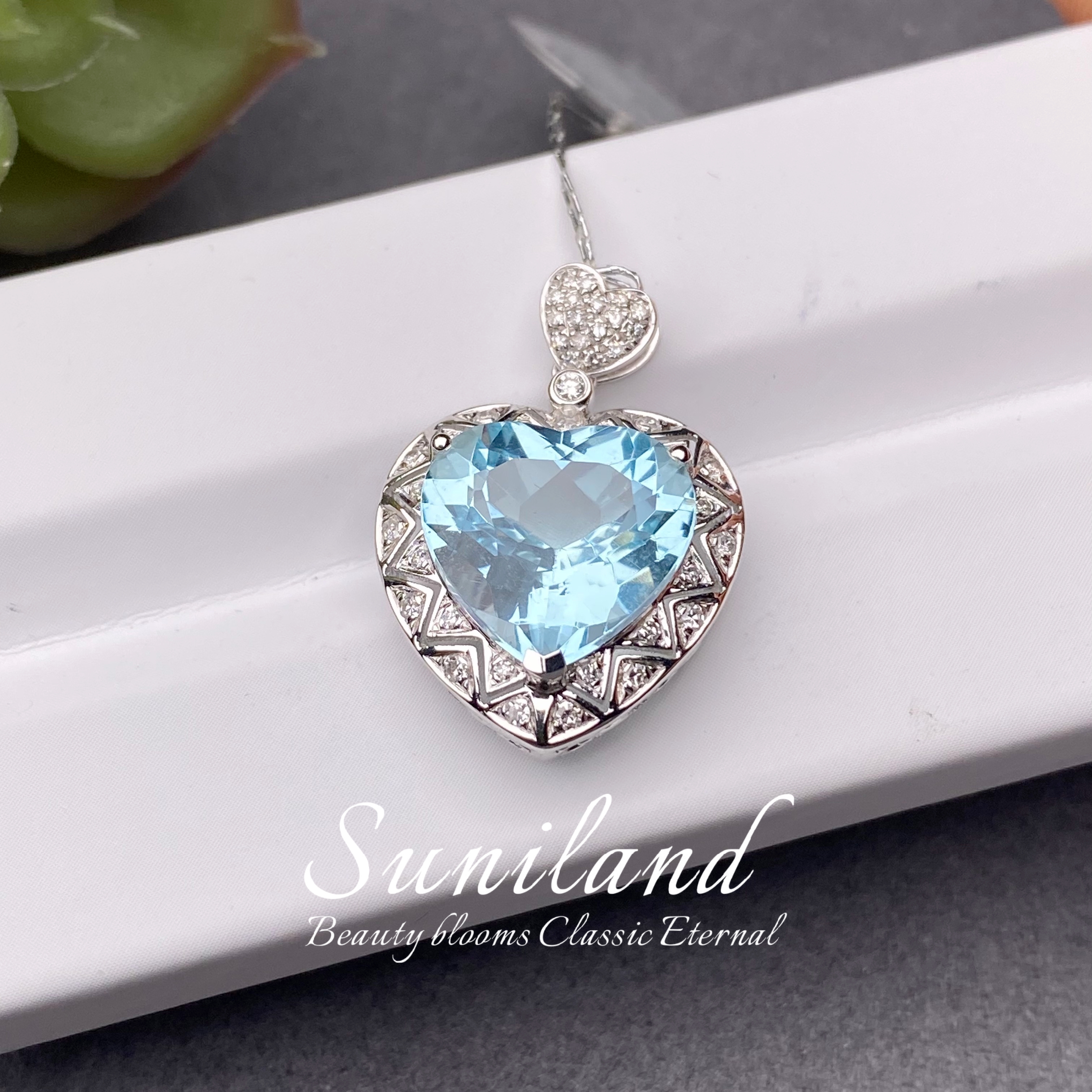 M348-FH-18k金天然钻圣玛利亚海蓝宝石吊坠/GRC证书