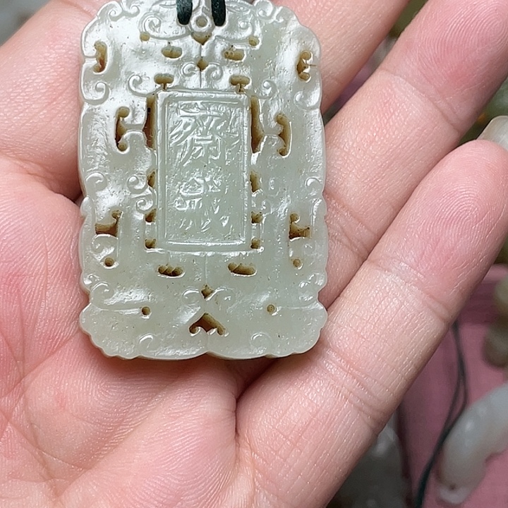 酥***糖和田玉未镶嵌挂件