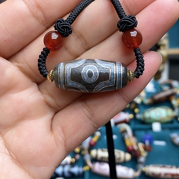 玛瑙/玉髓颈饰合金