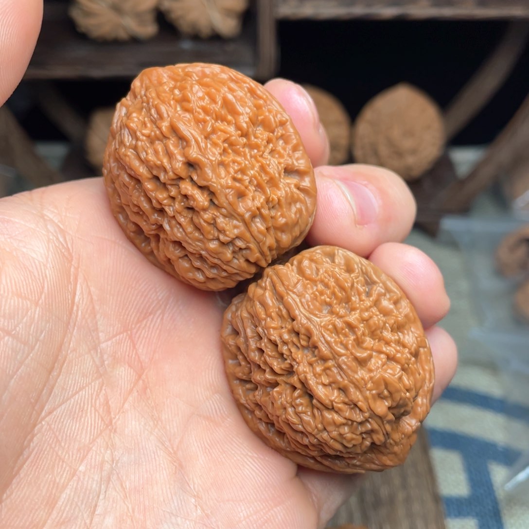 文玩核桃把件36边38肚41高40克毕业大蒜头