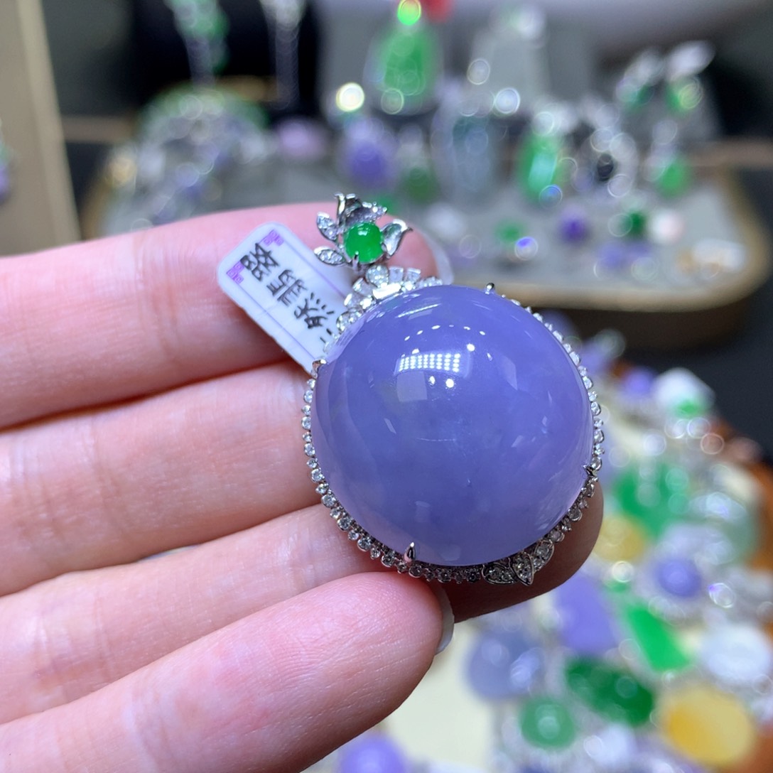 【闪购商品】翡翠颈饰18K金镶嵌翡翠吊坠项链