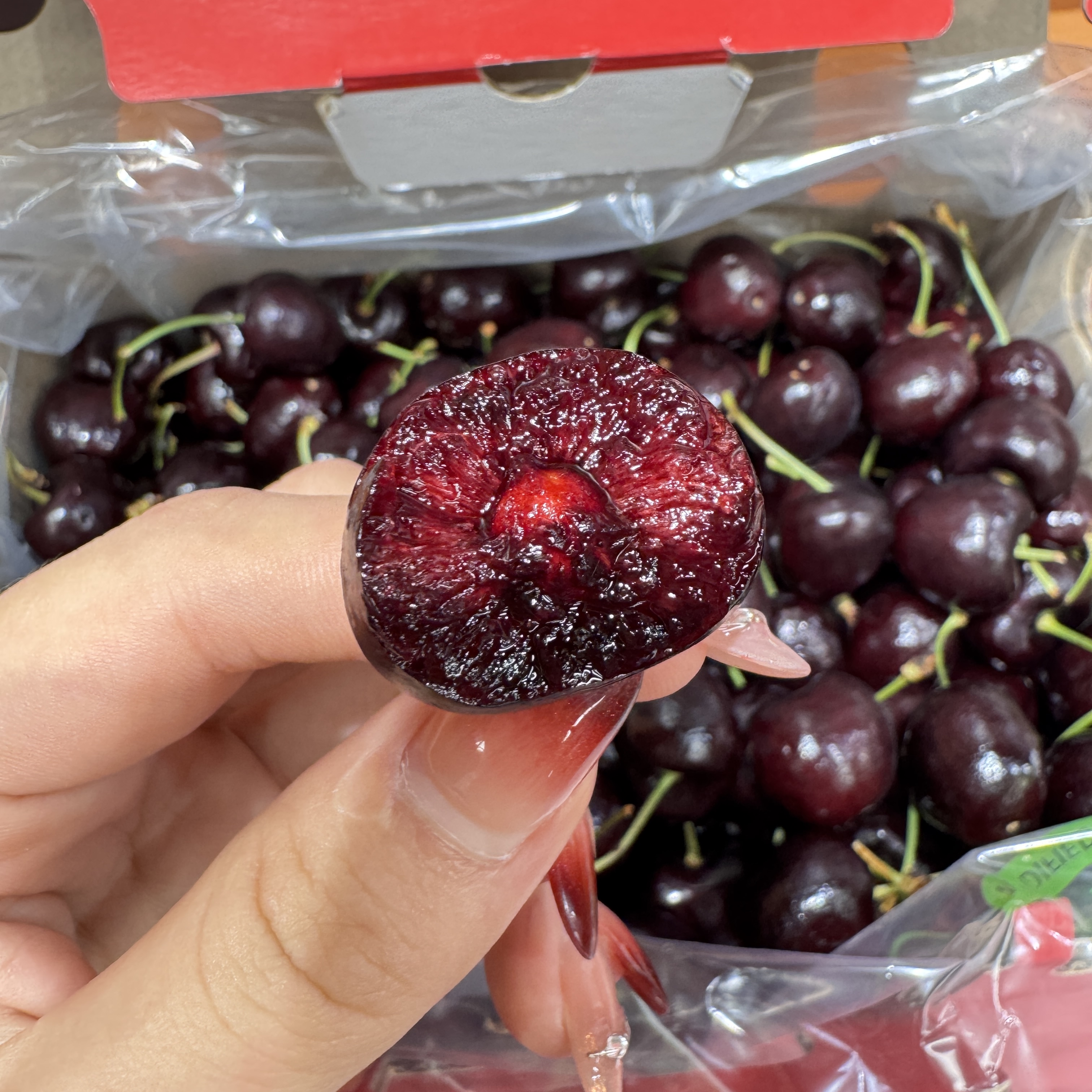 【正经严选】净重四斤/海运26号日期/车厘子阿亚娜/4JD（32-34mm内附果经卡）/可能存在十颗以内耗损智利