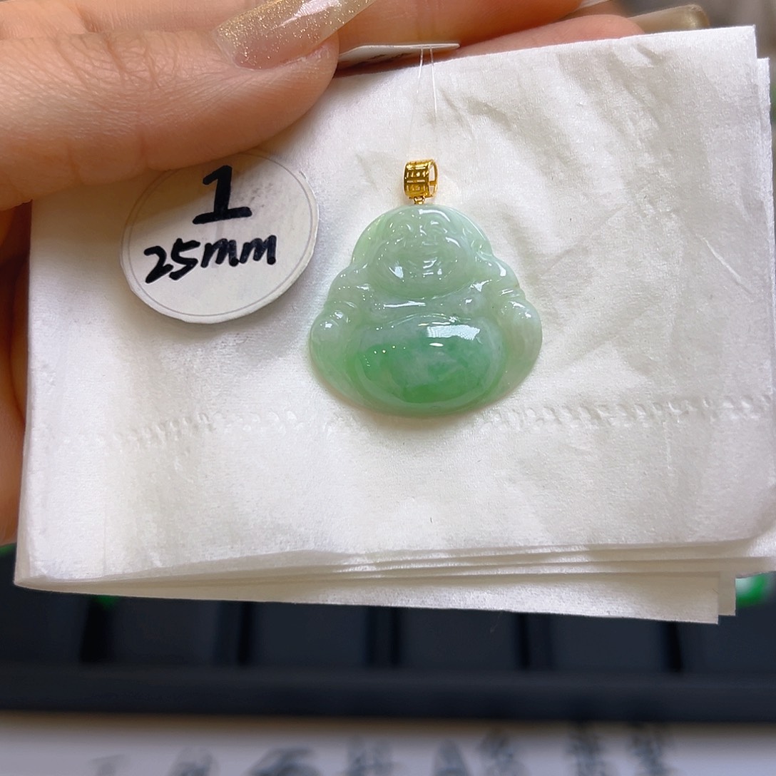 翡翠颈饰18K金镶嵌翡翠