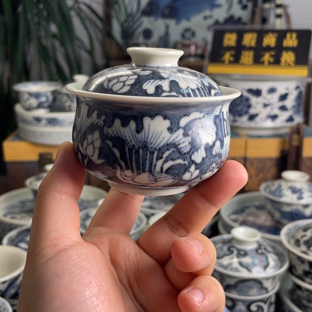 元青花一路连科盖碗微瑕