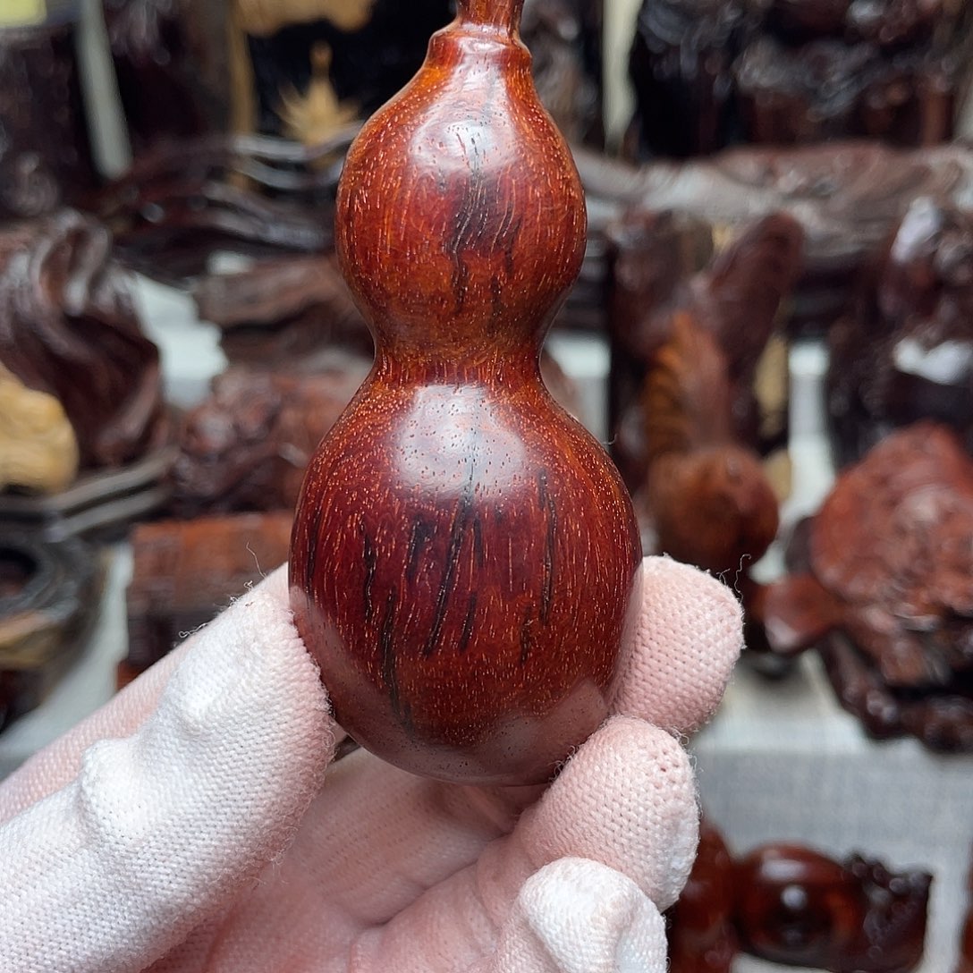 名***粟檀香紫檀（小叶紫檀）