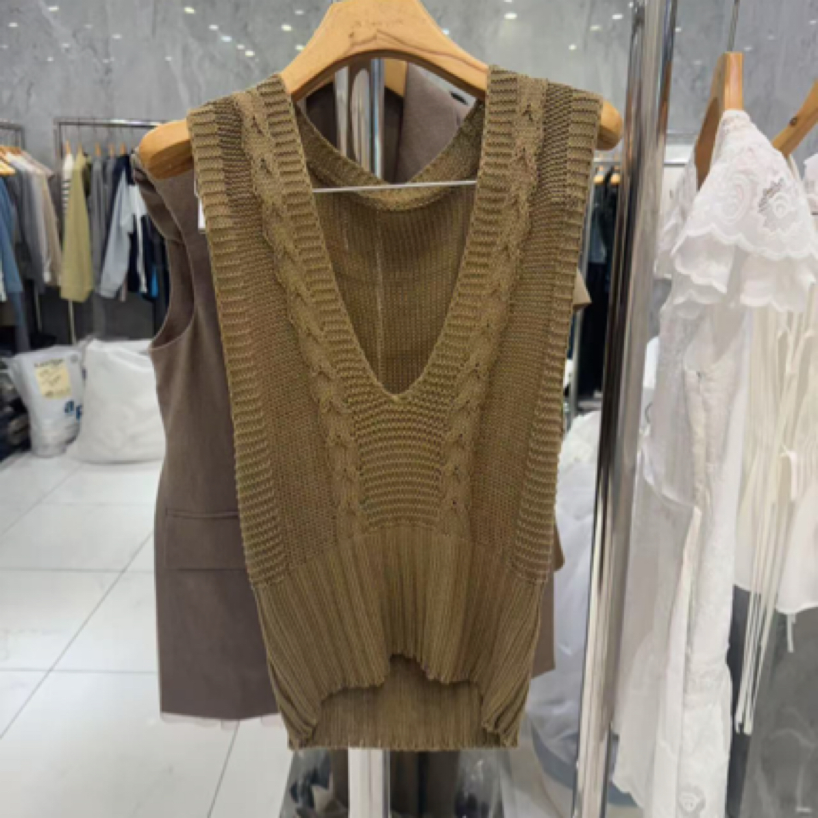 新款NO退NO换优雅气质大V领L-506时尚针织无袖背心
