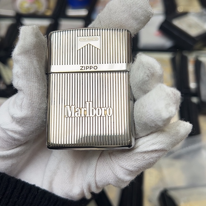 镜面万宝路打火机镀铬