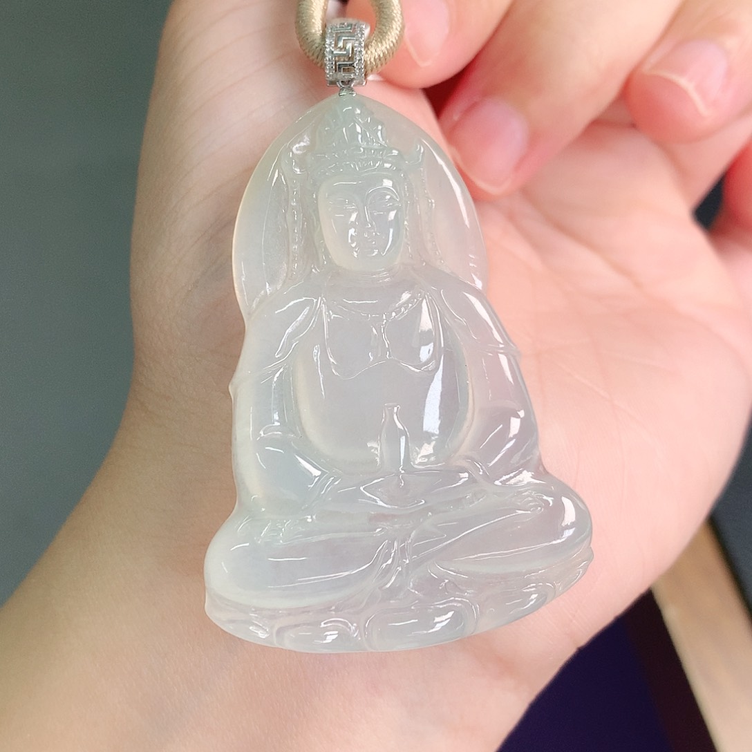 翡翠18K金镶嵌颈饰冰胶观音56-38-5.8