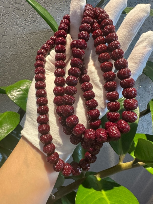 玉化上色五瓣纽扣树王小金刚菩提文玩脖挂手串