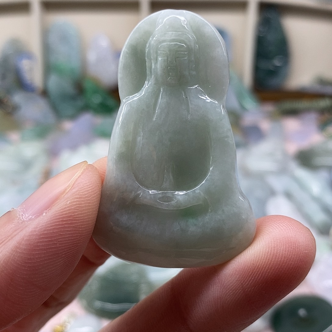 颈饰未镶嵌翡翠天然