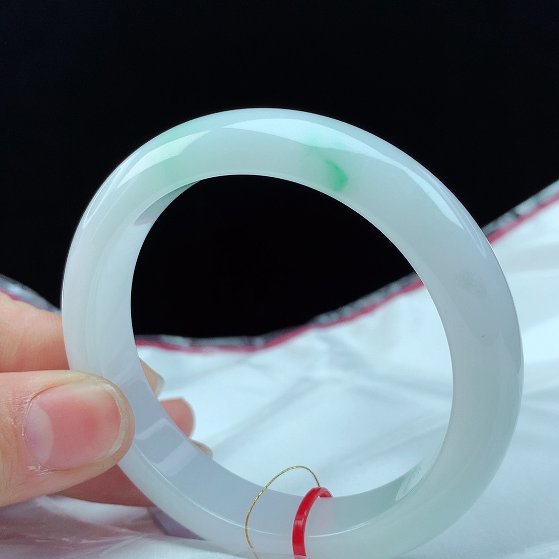 翡翠手镯未镶嵌53圈2640