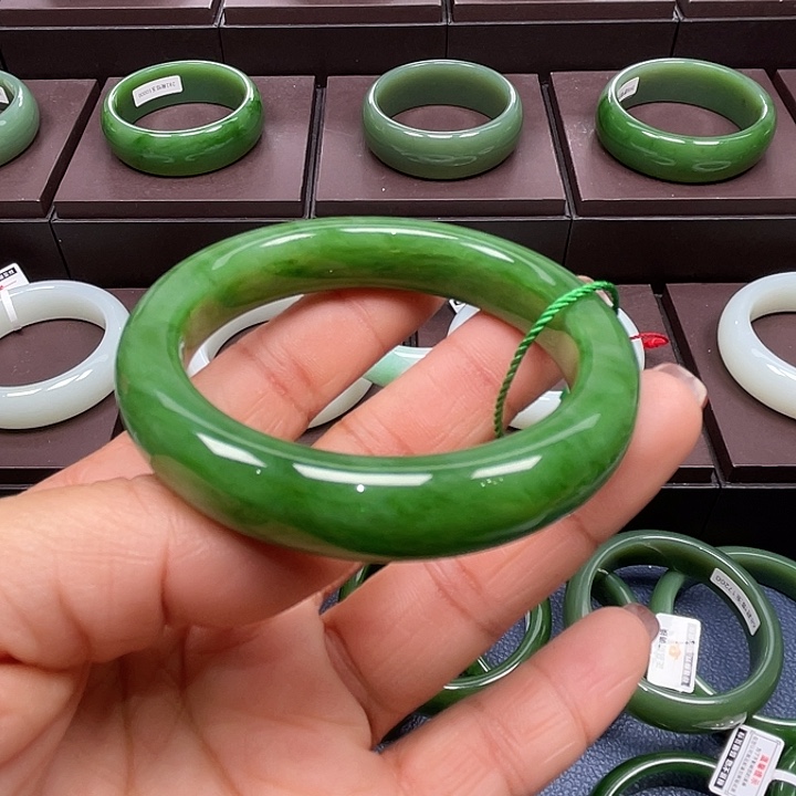 和田玉未镶嵌手镯5354